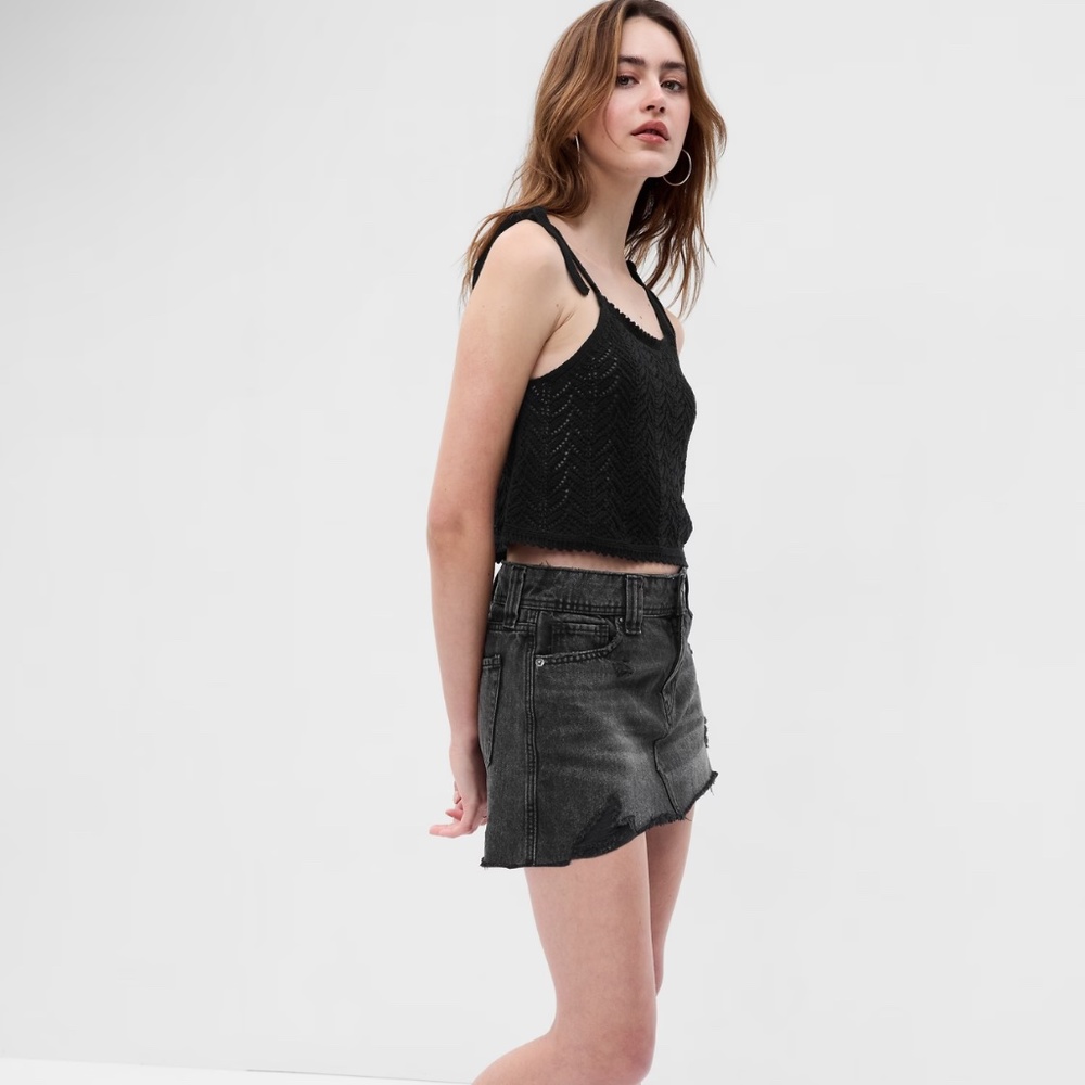 Gap Black Organic Large Crotchet Crop Top.